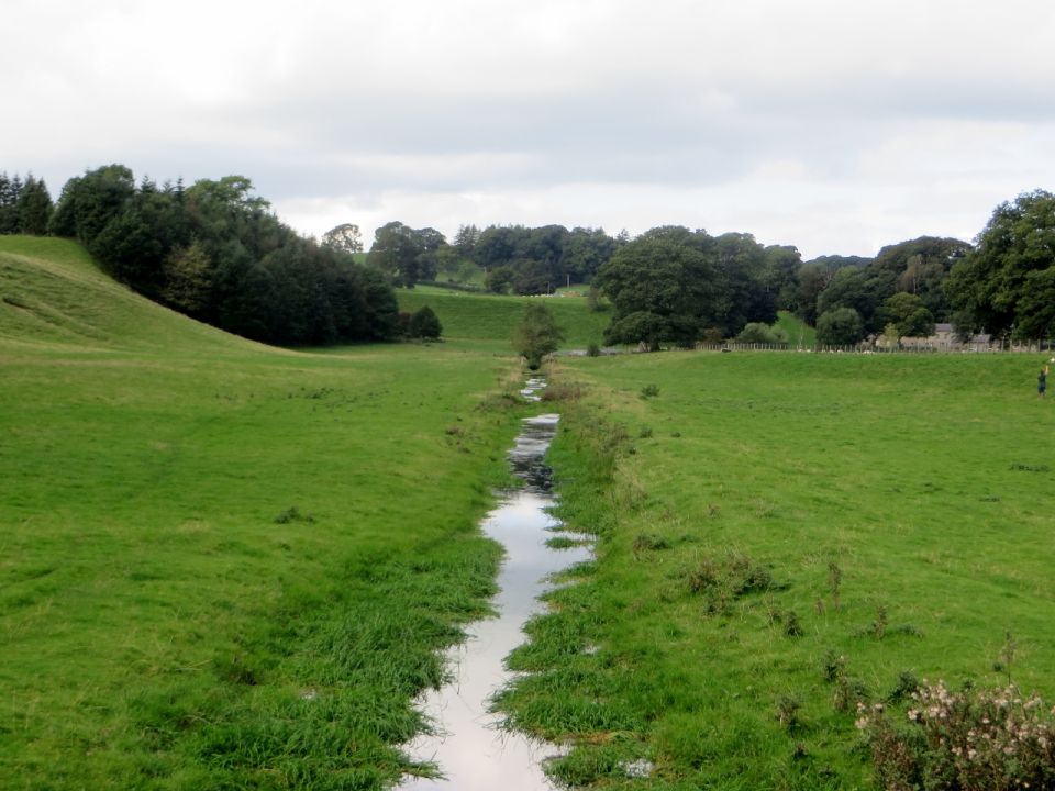 Entwässerungskanal im Underley Park (England)